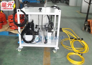 高精度同步頂升系統電動泵展示 高精度同步頂升系統電動泵展示