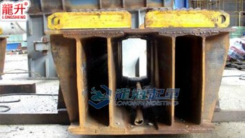 鍋爐汽包吊裝用履帶式搬運小坦克案例一 鍋爐汽包吊裝用履帶式搬運小坦克案例一