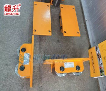 LHGR直行搬運(yùn)小坦克實(shí)物圖三 LHGR直行搬運(yùn)小坦克實(shí)物圖三