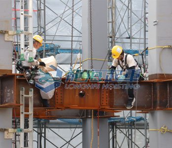 鷹牌SBB型螺旋鎖緊吊夾具使用案例圖一 鷹牌SBB型螺旋鎖緊吊夾具使用案例圖一